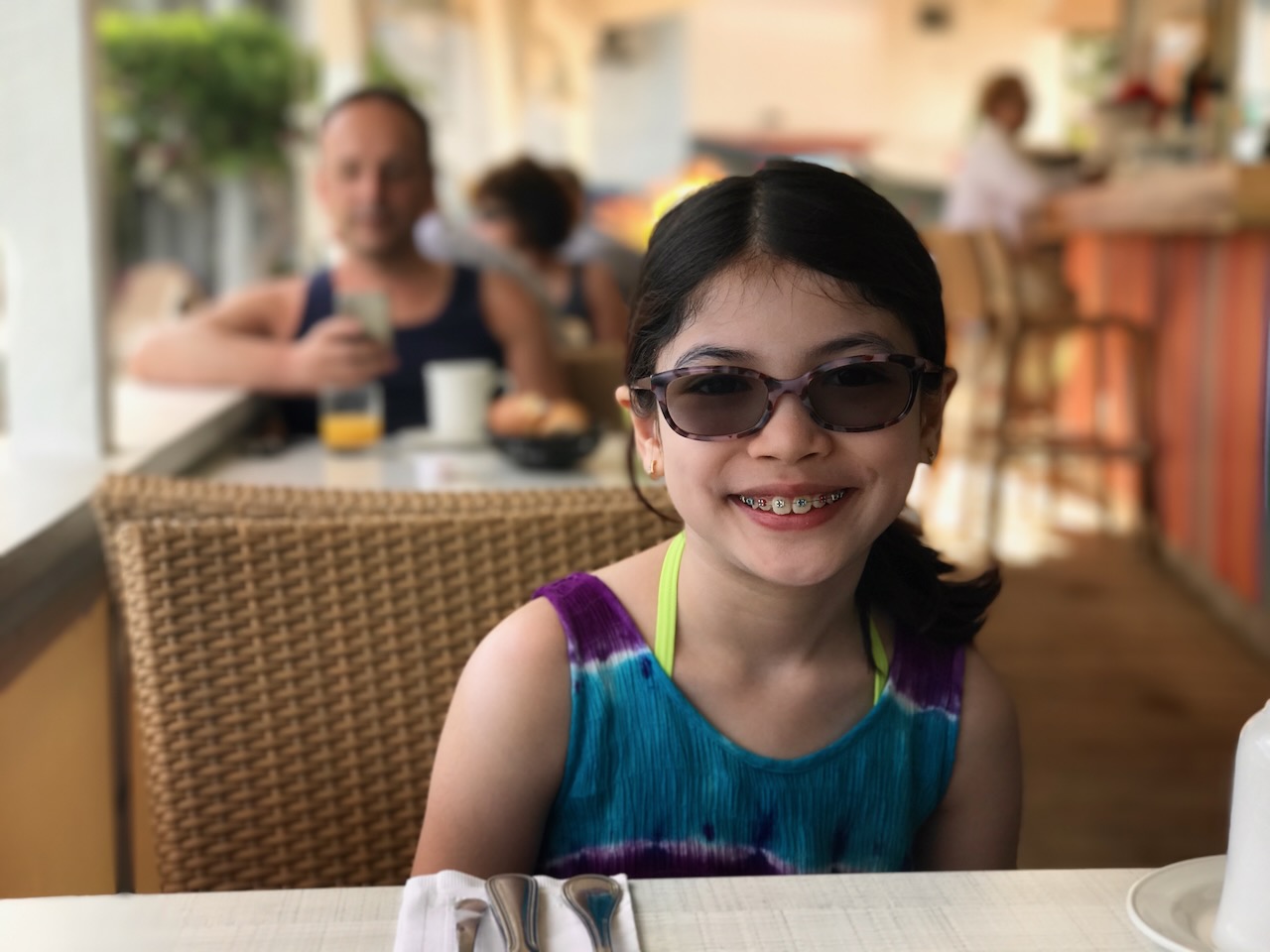 full round — image 2 of 5